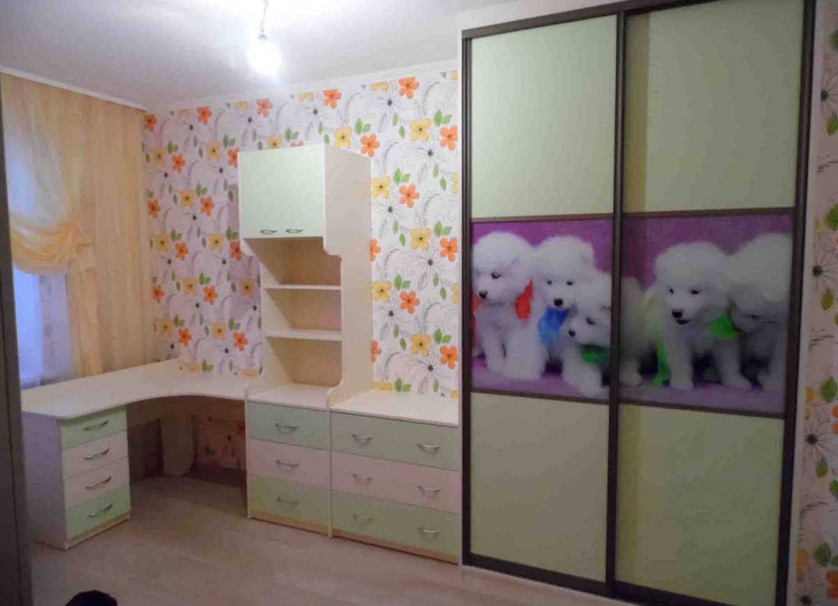 Детские комнаты со шкафом купе